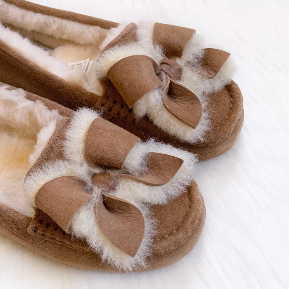 UGG Ansley Heritage Bow Chestnut Suede Slippers - Picture 2 of 8